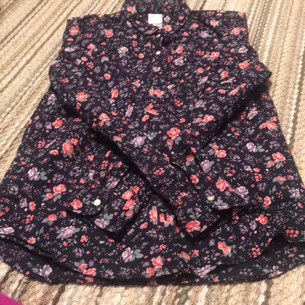 NWOT Gap button up